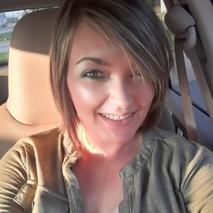 Meet your Posher, April